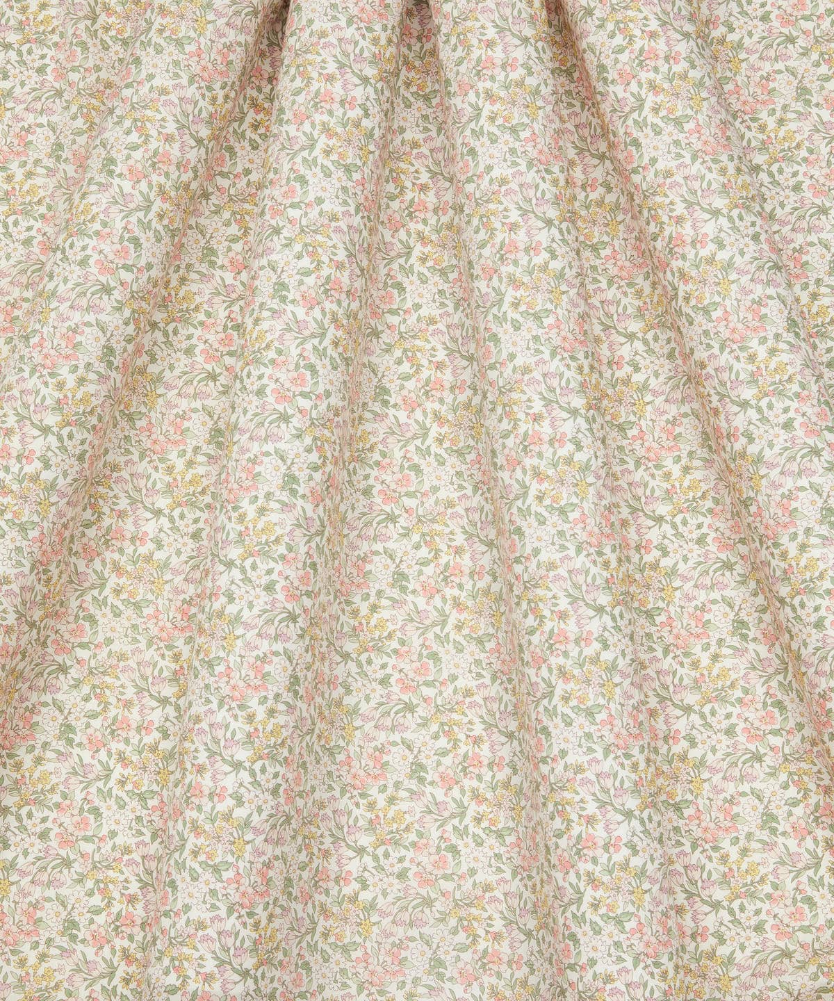 ナザニン タナローン