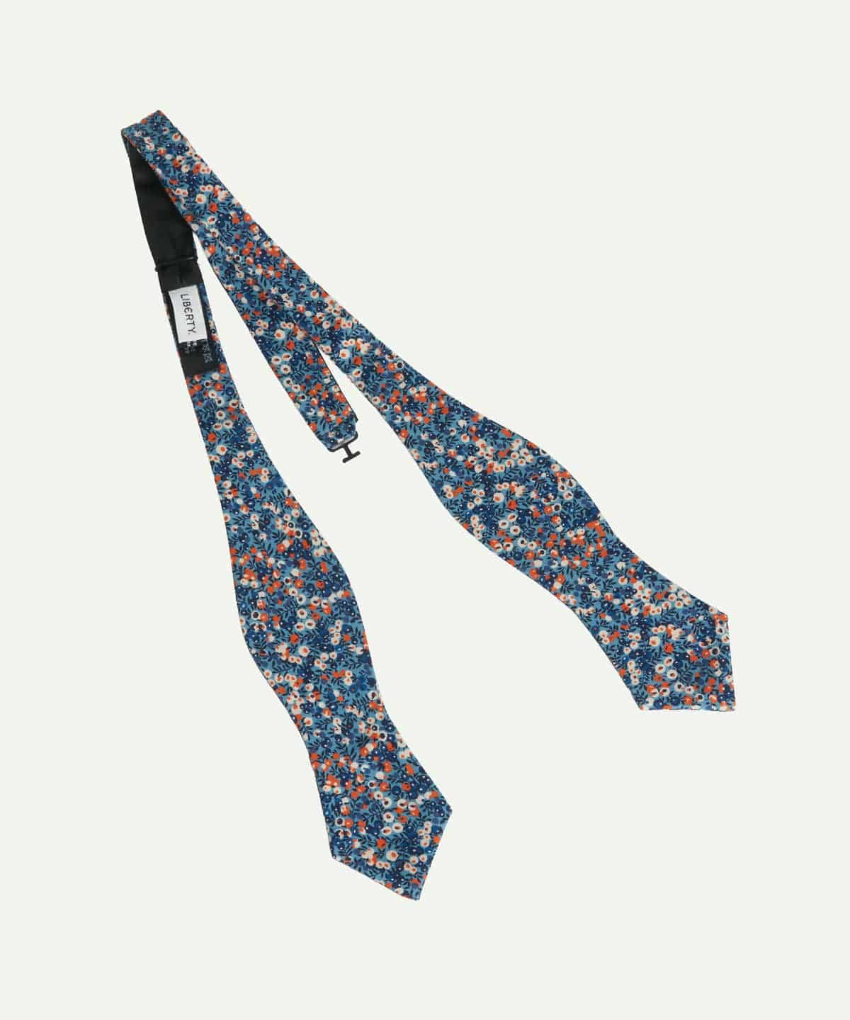 ウィルトシャー・ベリー シルク ボウタイ