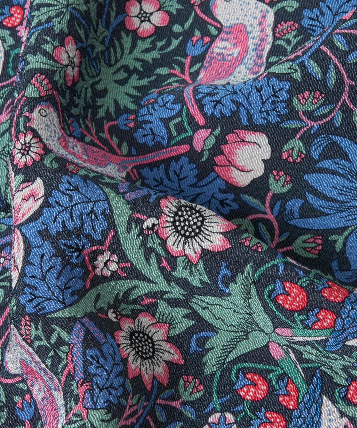 ストロベリー・シーフ 丹後ちりめん45cm角風呂敷