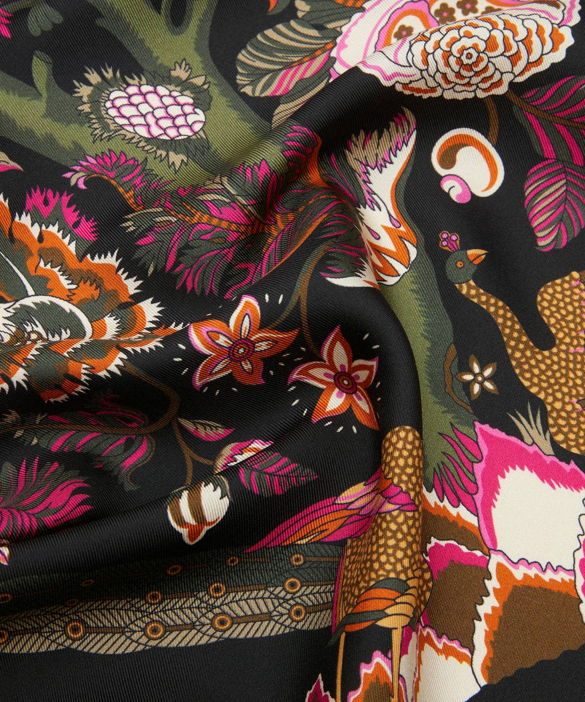 トロピカル ツリー オブ ライフ シルクスカーフ 90